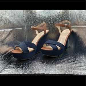 Guess Jean Wedge Sandals with Tan Strap